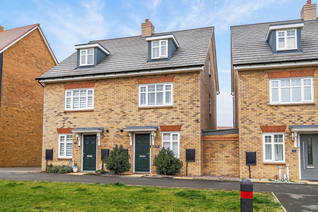 Main image of property: Southern Cross, Wixams