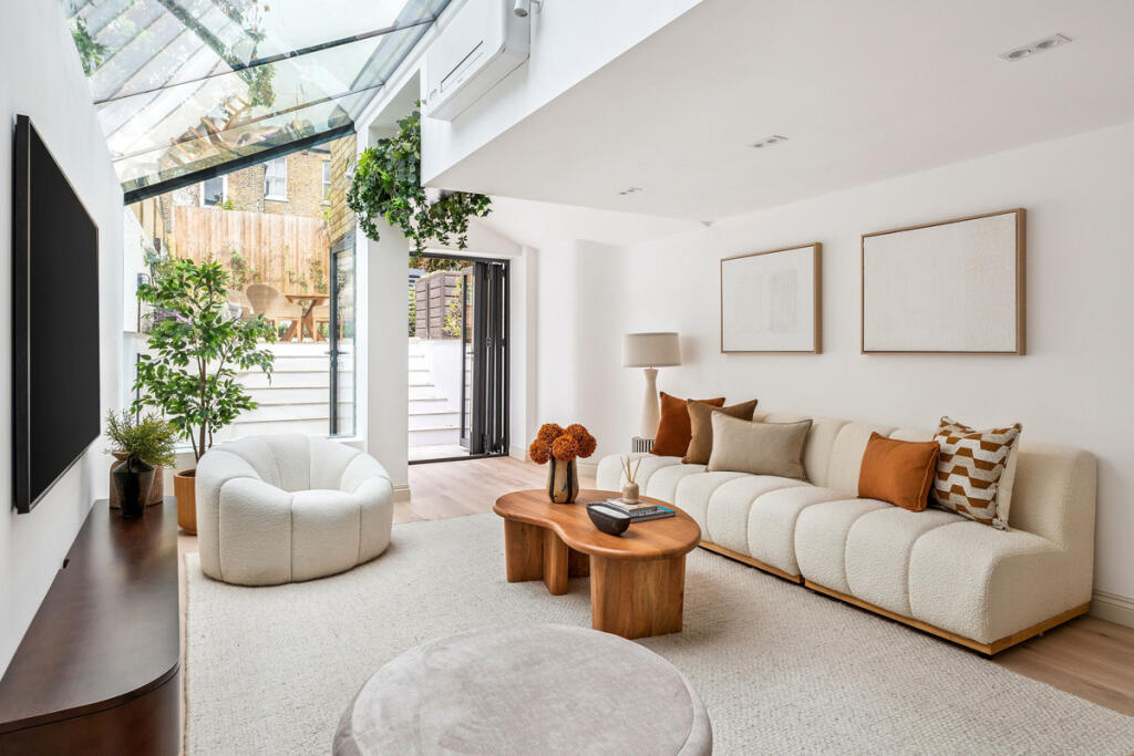 House in London - More