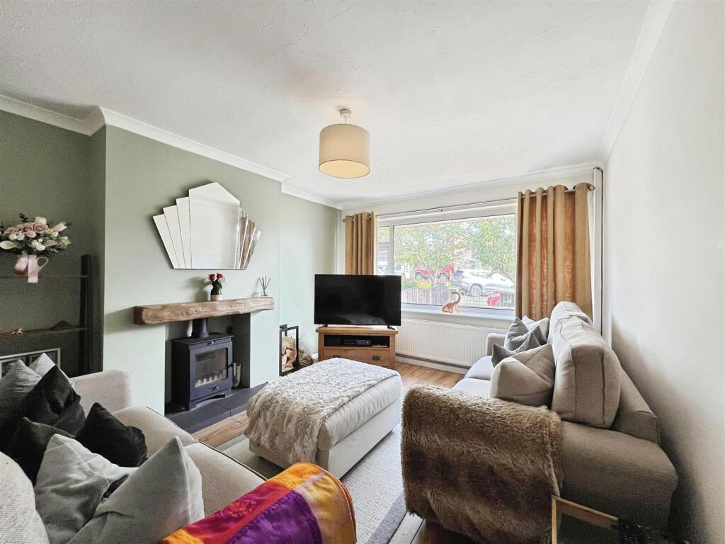 House in Stoke-on-Trent - View 2