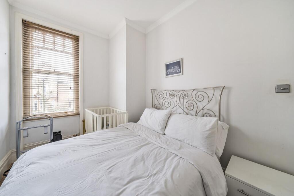 Apartment in London, Fortis Green, Muswell Hill - View 3