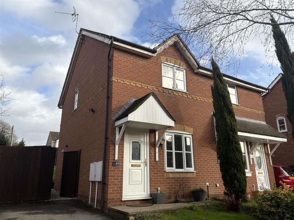 Main image of property: Millbank, Cam