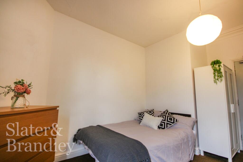 1 bedroom house share for rent