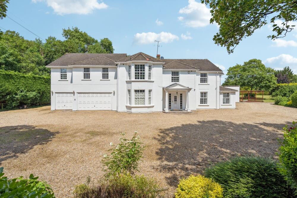 Main image of property: Slough Road, Iver, SL0
