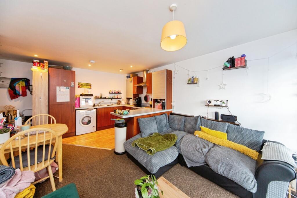 Apartment in Liverpool - View 5