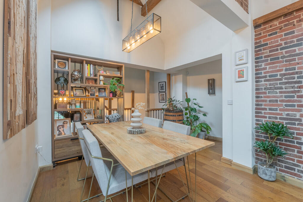 House in Walsall, Leighswood - More