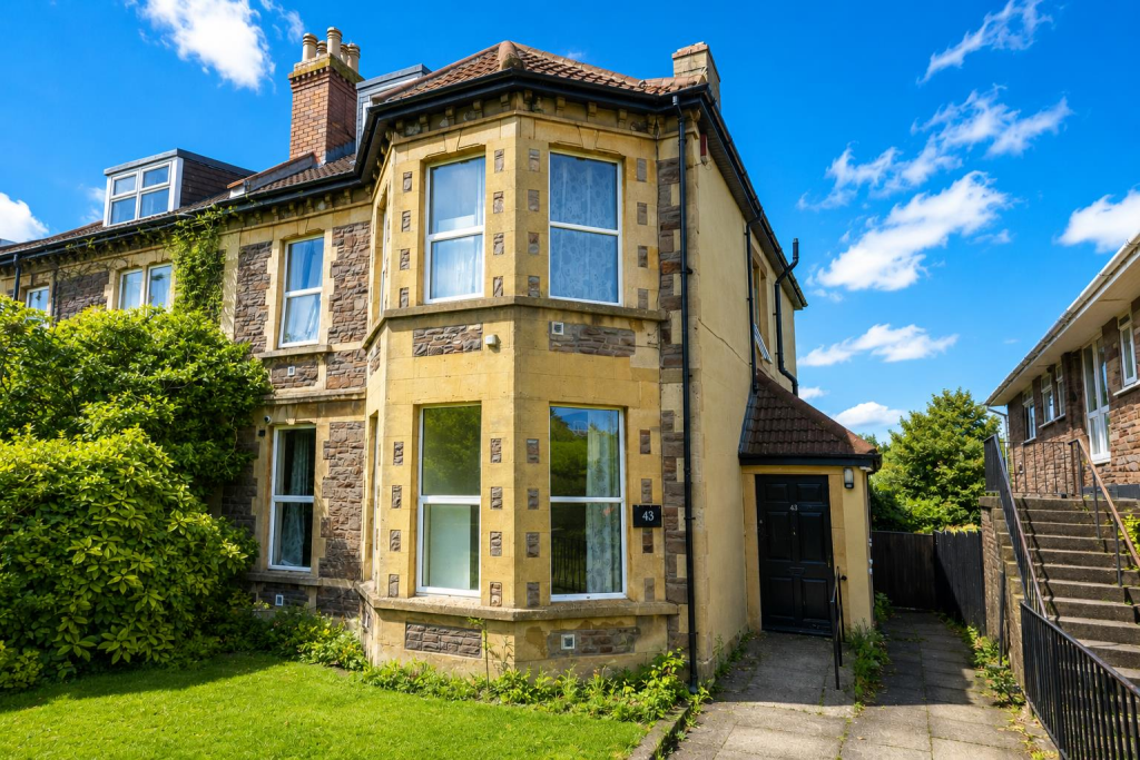 1 bedroom house share for rent