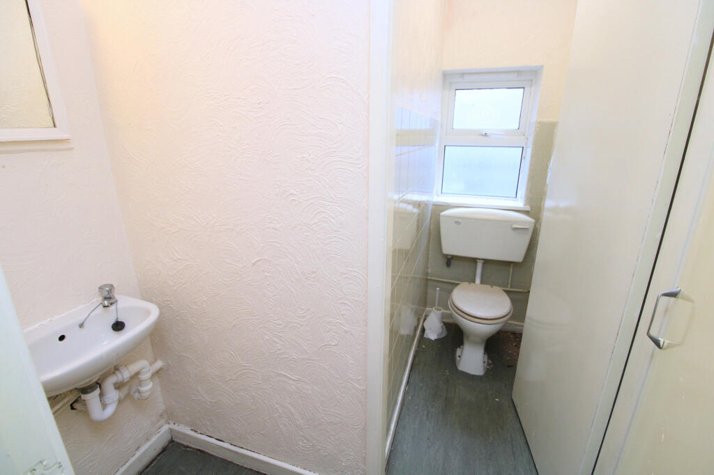 Bedford Street, Rhyl, Denbighshire, LL18 1SY photo 5