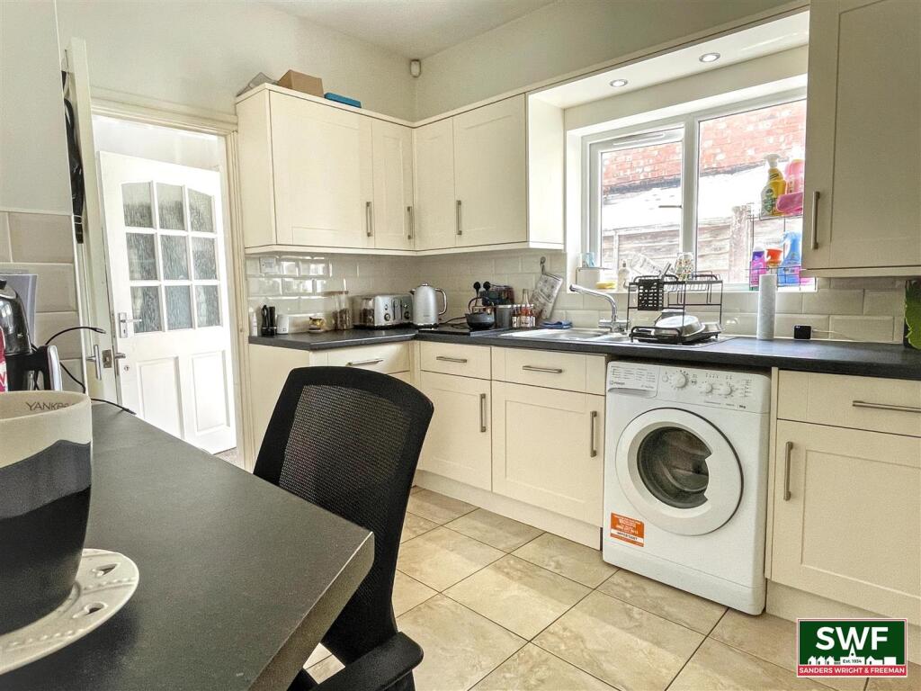 House in Wolverhampton - View 4