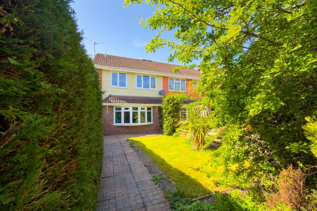 Main image of property: Glyn Rhosyn, Pentwyn