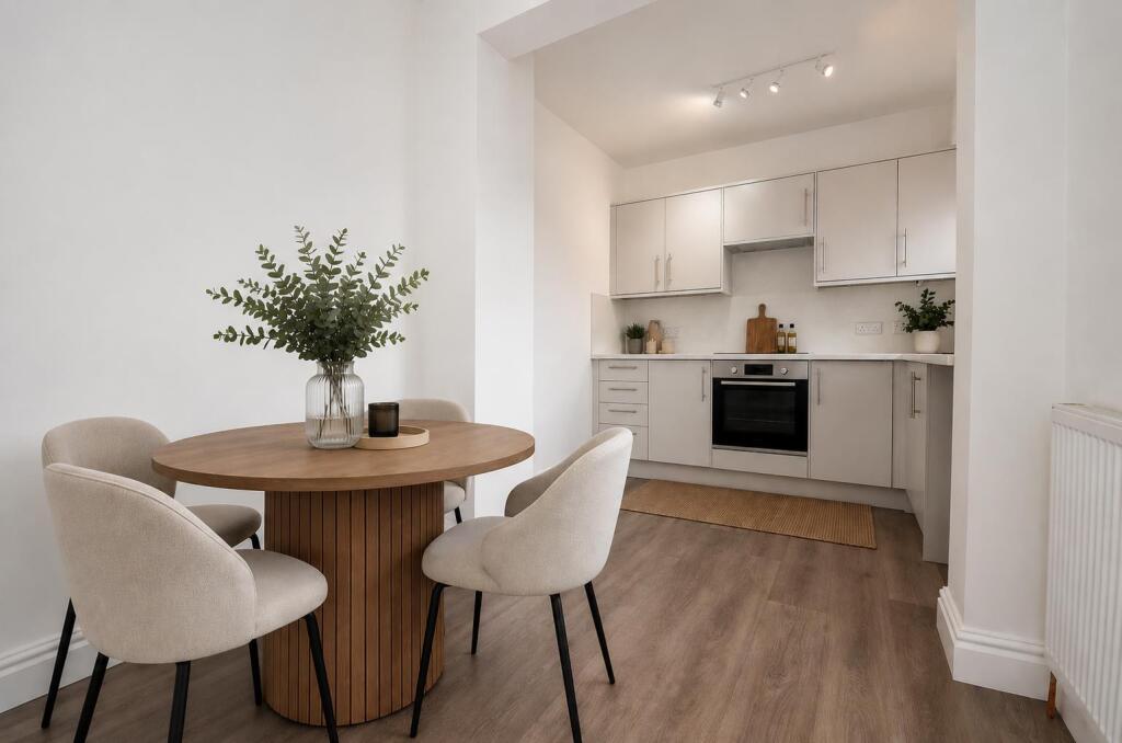 Apartment in Rushden, North Northamptonshire - View 4
