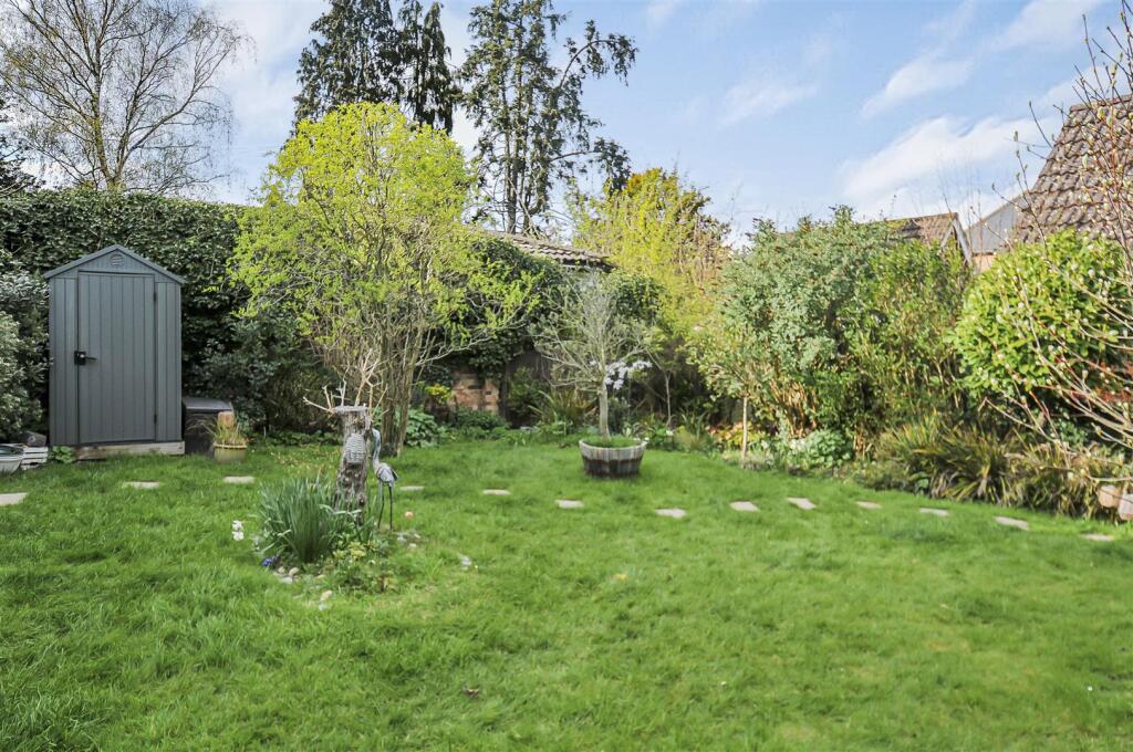 Additional image 11 of Fairway Close, Park Street, St. Albans