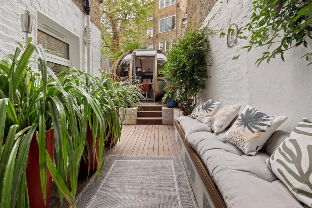 Apartment in London, Earl's Court - More