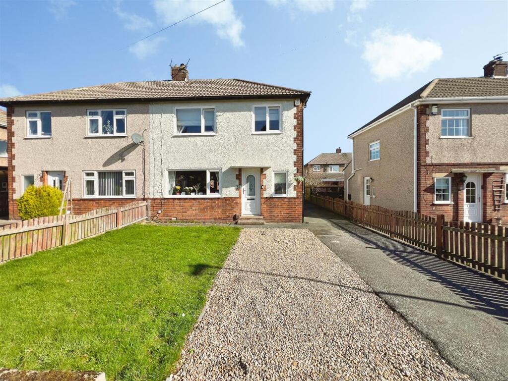 Main image of property: Wrose Grove, Bradford, BD2 1PQ