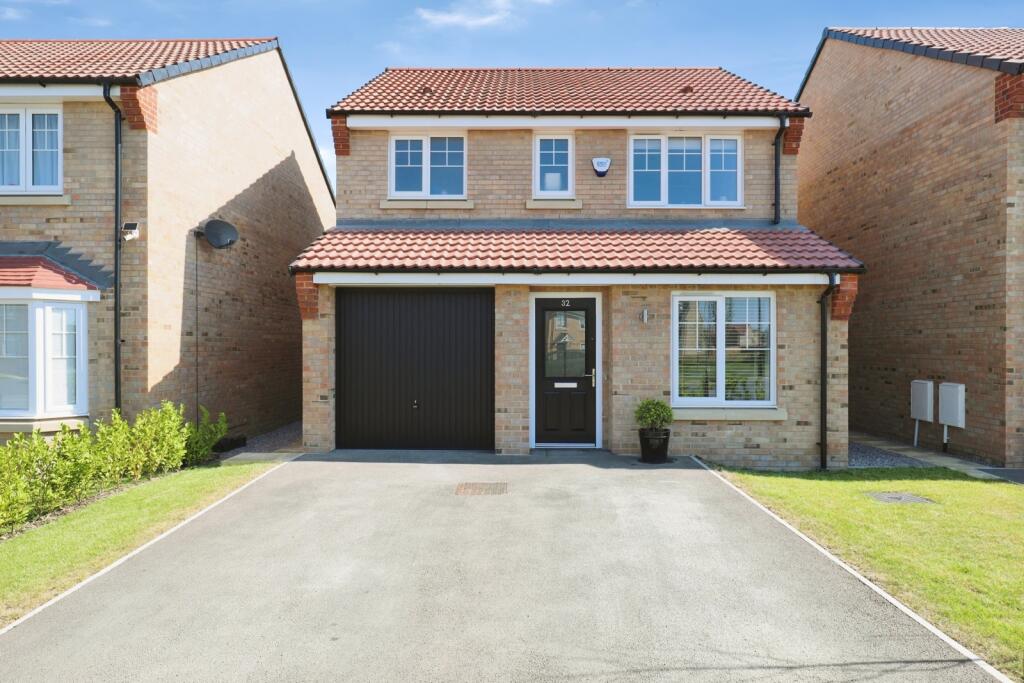 Main image of property: Blackbird Avenue, KNARESBOROUGH, North Yorkshire, HG5