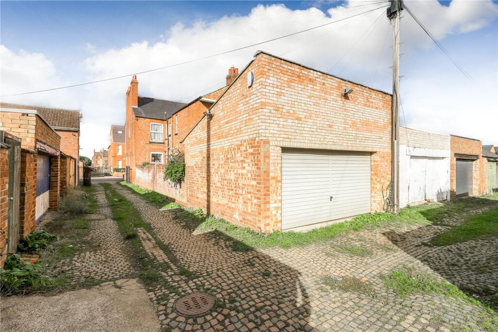 House in Northampton, Phippsville - View 2