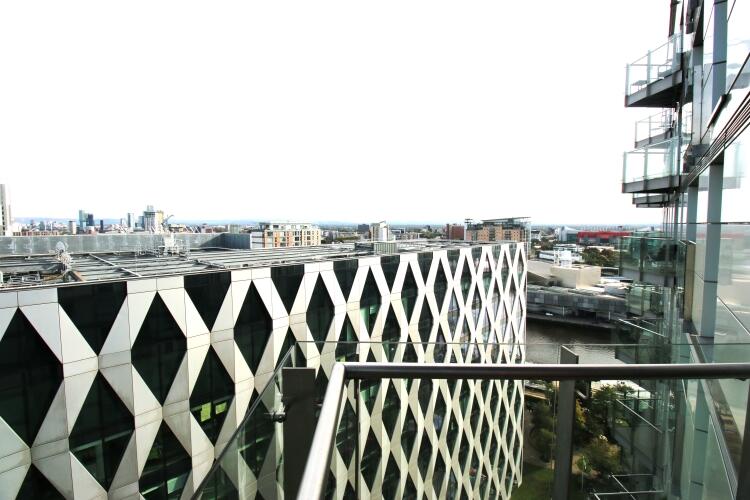 Apartment in Salford, MediaCityUK - View 2