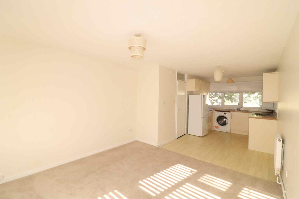 Main image of property: Laurel Grove / Penge