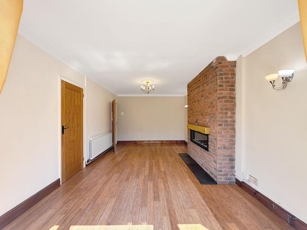 House in Hengoed, Tredomen, Gelligaer - View 6