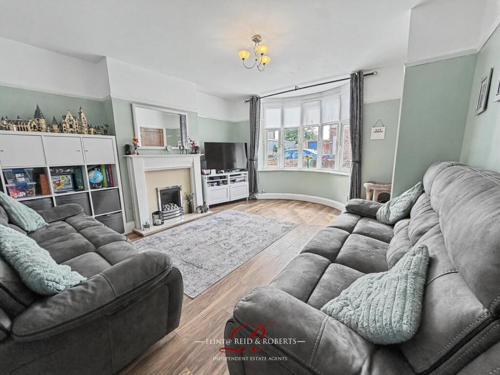 House in Flint - View 3