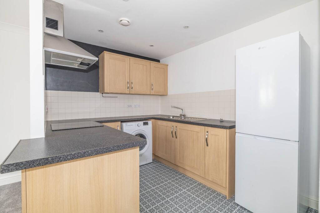 Apartment in Canterbury, Kent - View 3