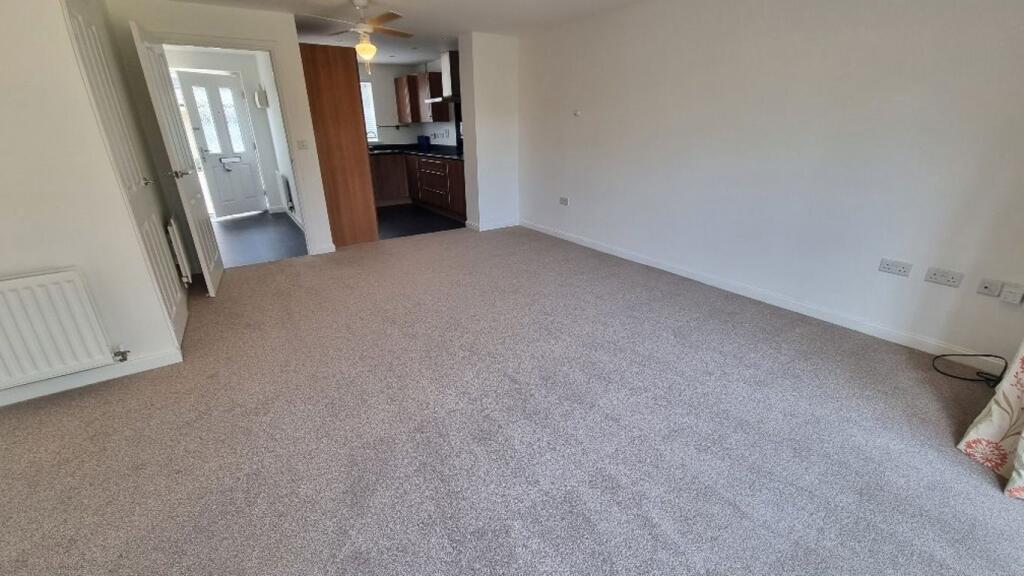 House in Vale of White Horse, Watchfield - View 4