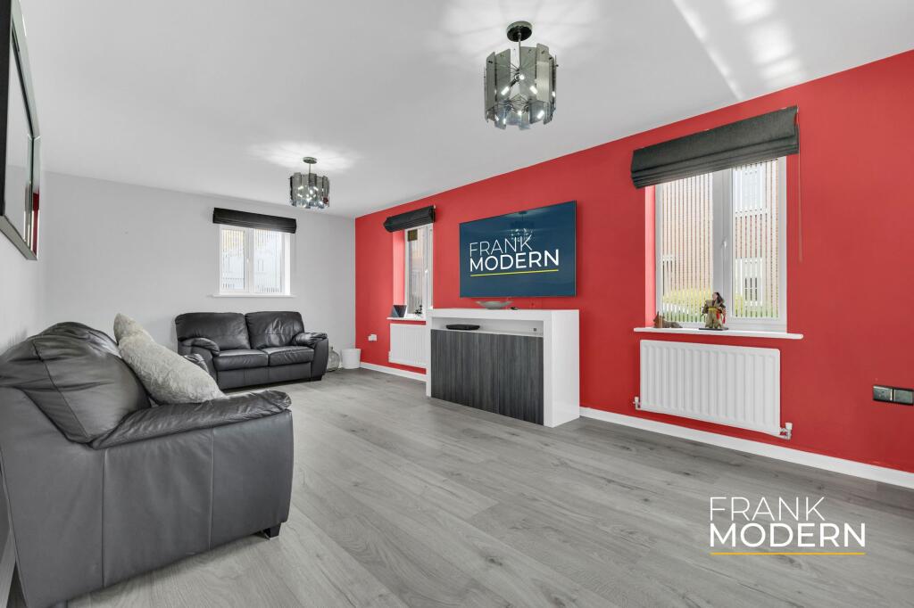 31, Lima Way photo 3