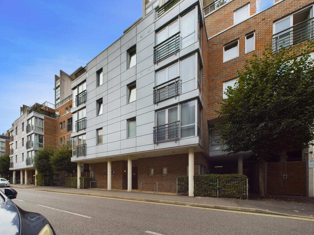 Main image of property: Hamburg House, Cross Street, Portsmouth, Hampshire, PO1 3GG