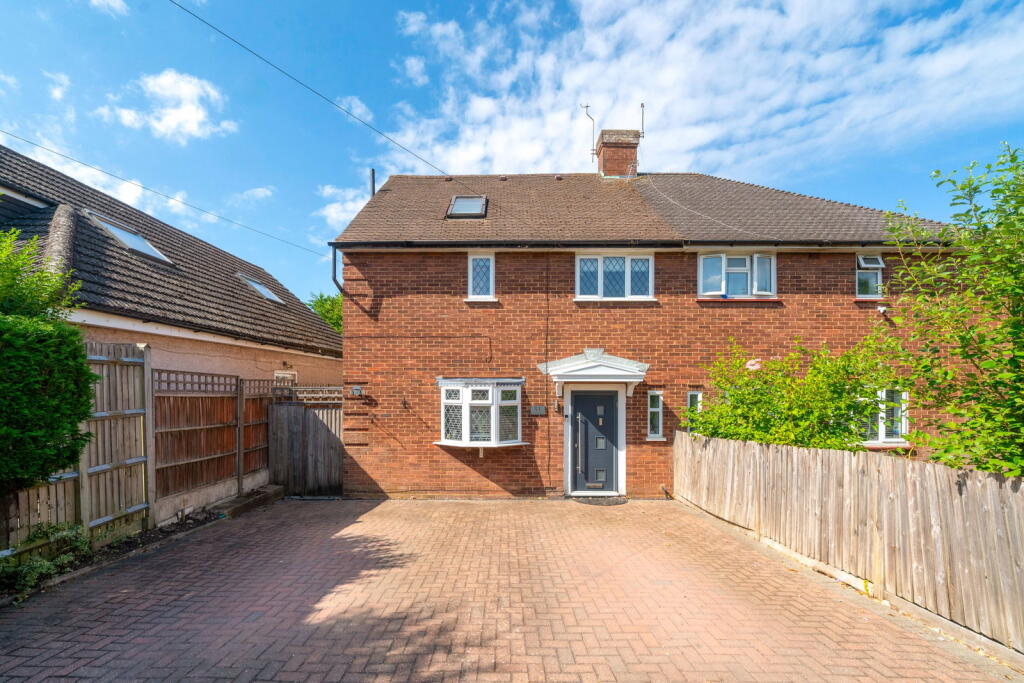 Main image of property: Alexandra Road, Borehamwood, Hertfordshire, WD6 5PB