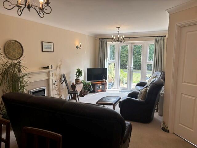 Apartment in Worcester - More