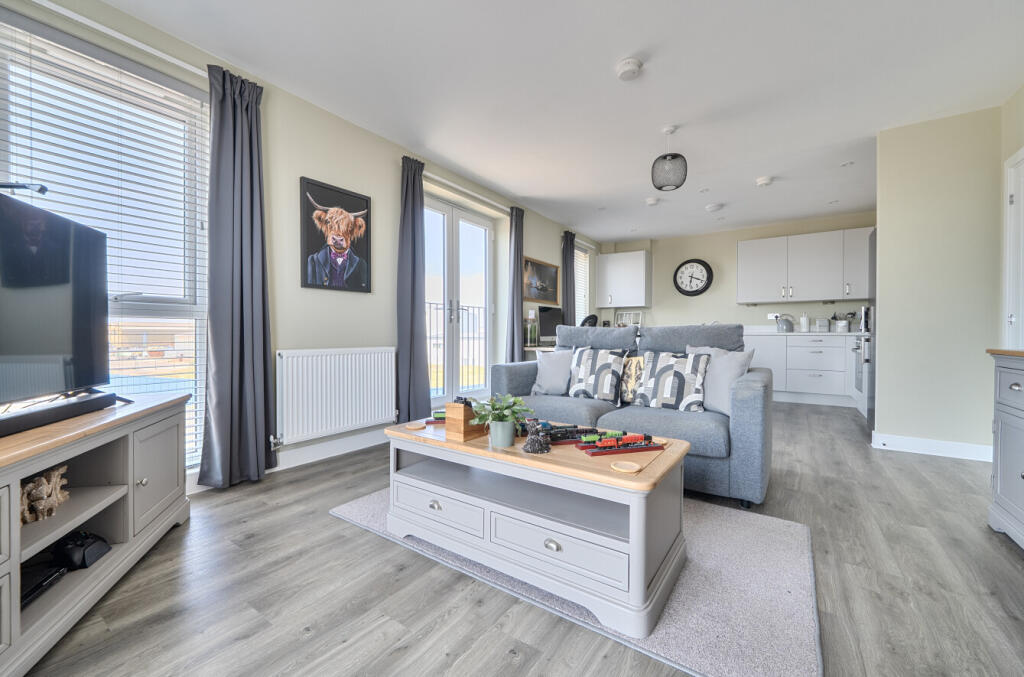 Apartment in Lee-on-the-Solent - View 3