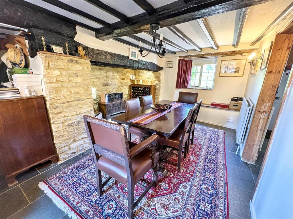 House in Wellingborough, North Northamptonshire - View 2