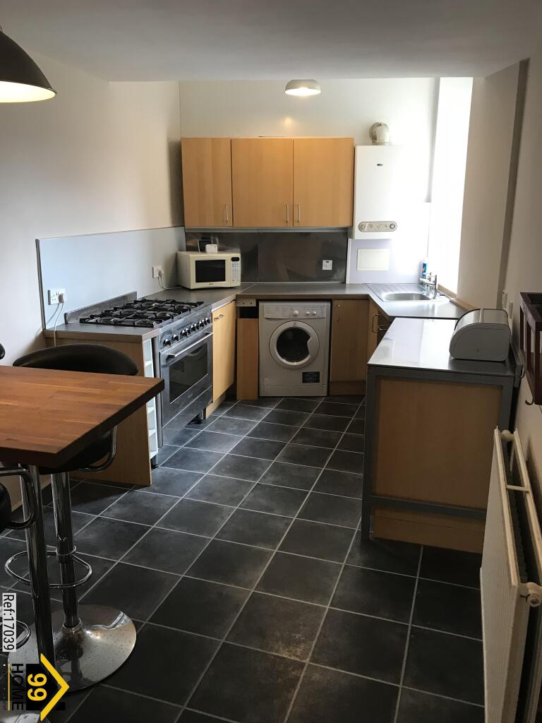 Apartment in Paisley - More