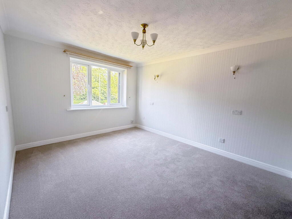 Parkside Court, Hesketh Park, Southport, PR9 photo 2