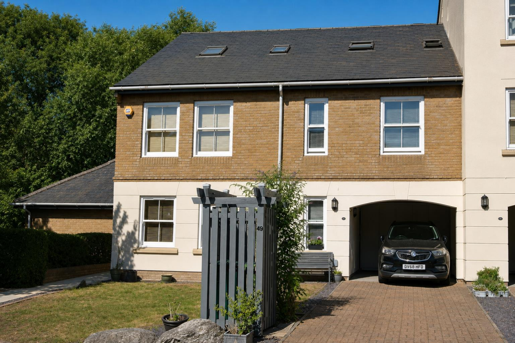 Main image of property: Wraysbury Gardens, Staines