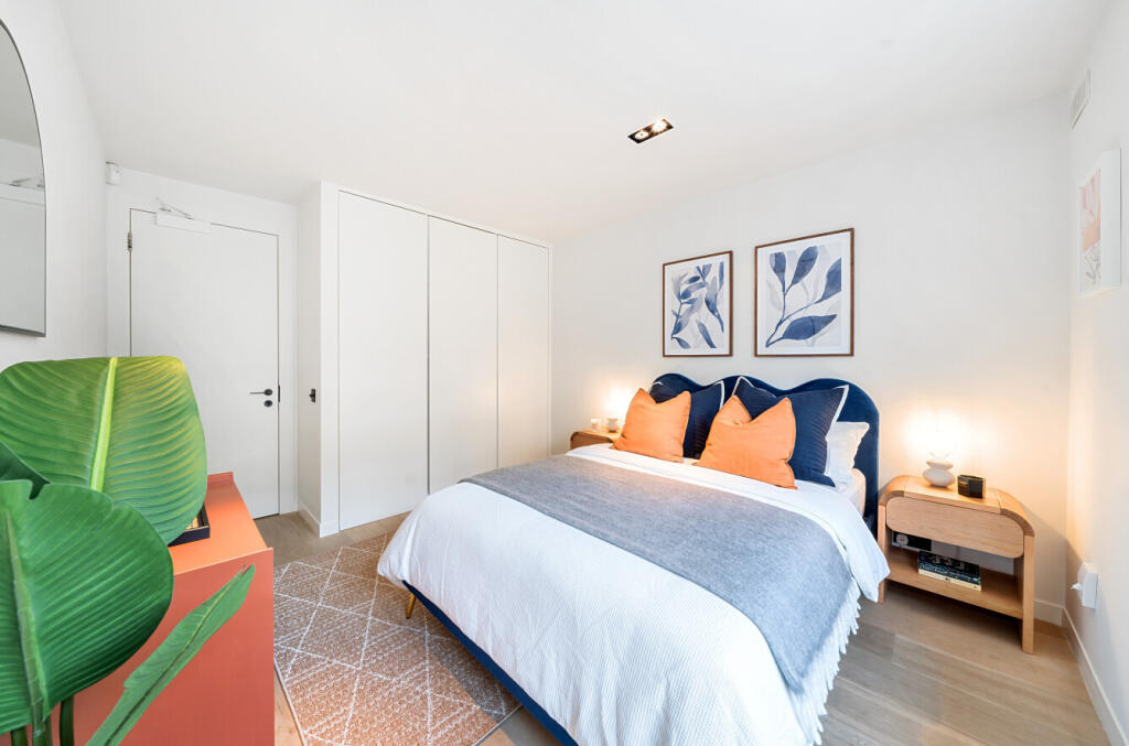 Apartment in London - View 2