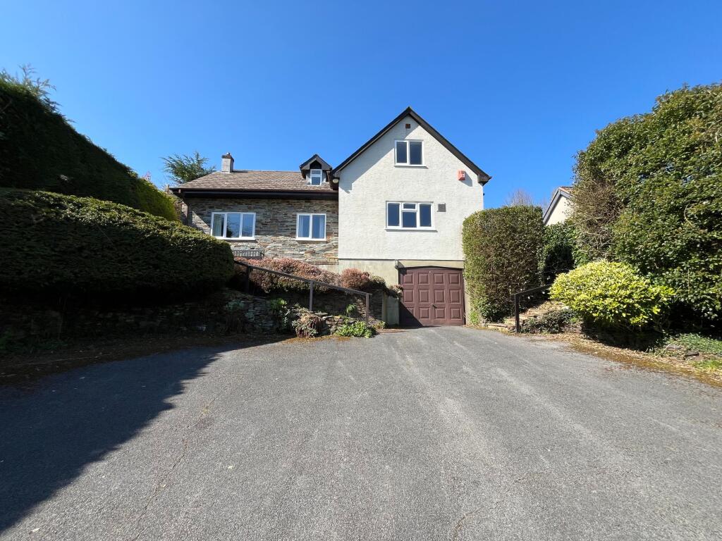 4-bed detached on Bowden Hill, Ashburton, £595,000