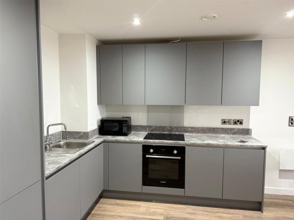 Apartment in Manchester - View 5
