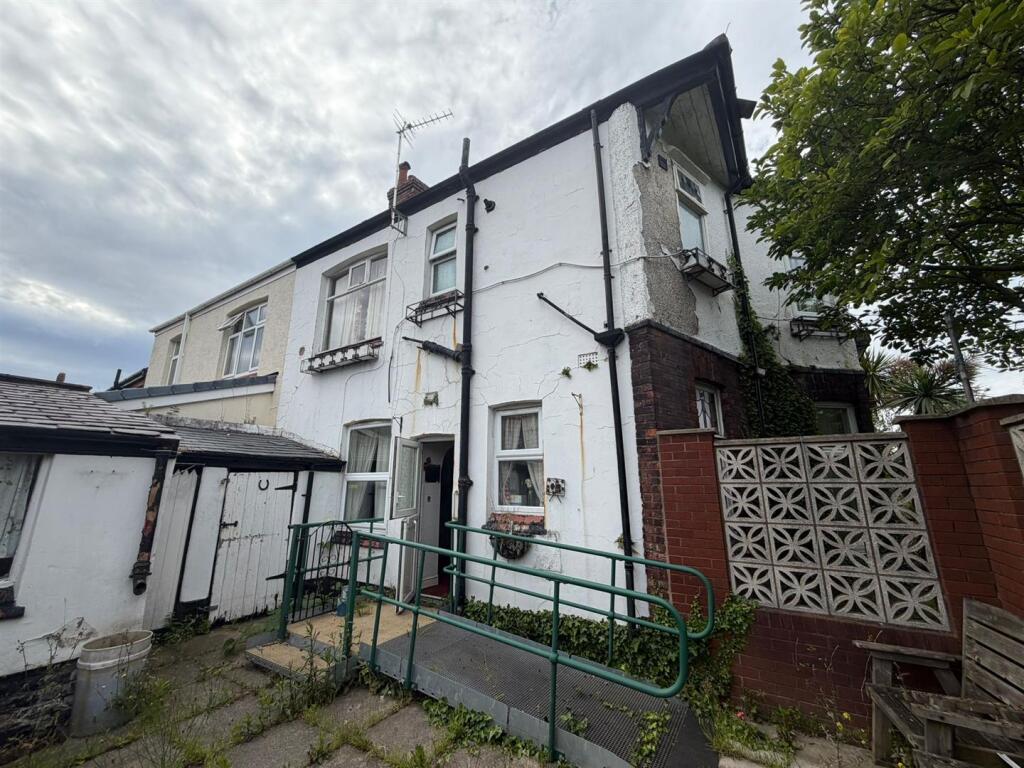 Groveland Avenue, Wallasey, CH45 photo 5