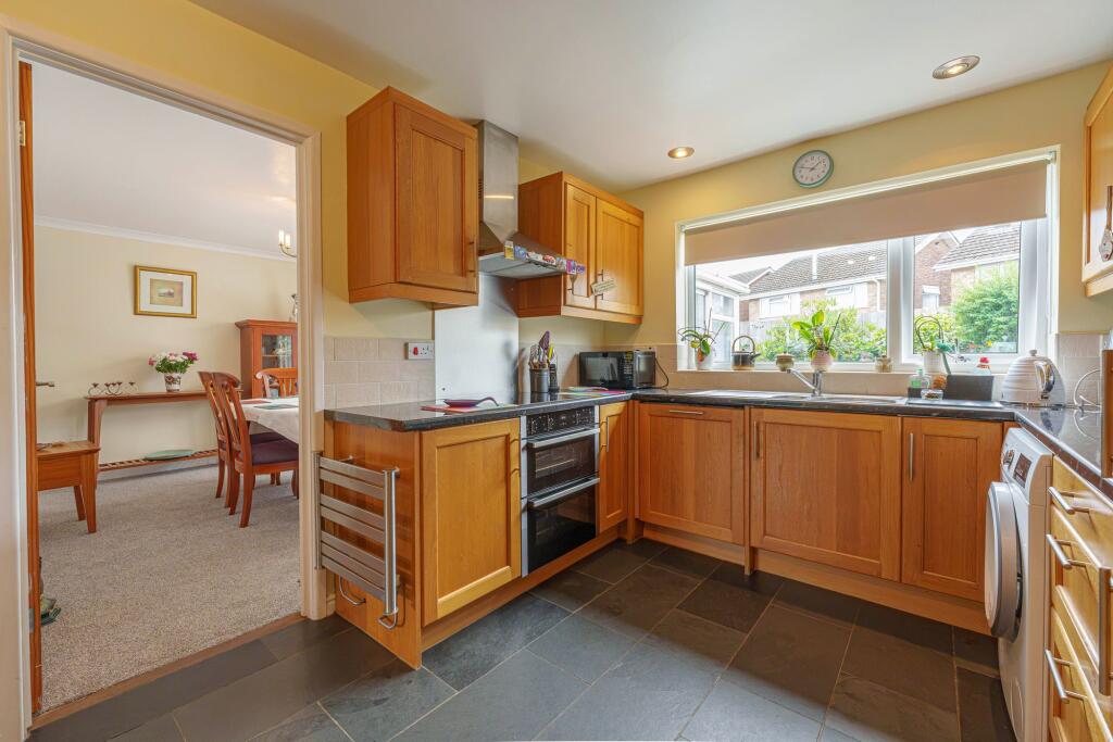 House in Newport, Mount Pleasant Estate, Rogerstone - More