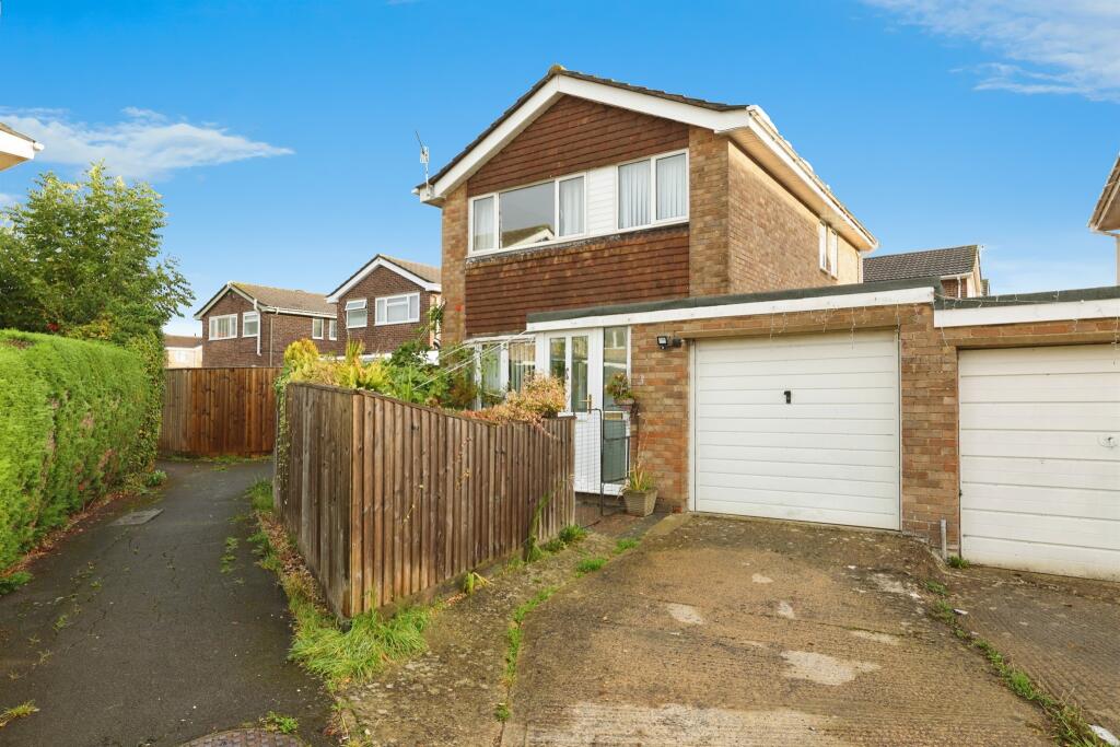 Main image of property: Wyvern Avenue, Calne