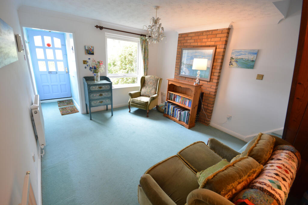 House in Poole, Creekmoor - More
