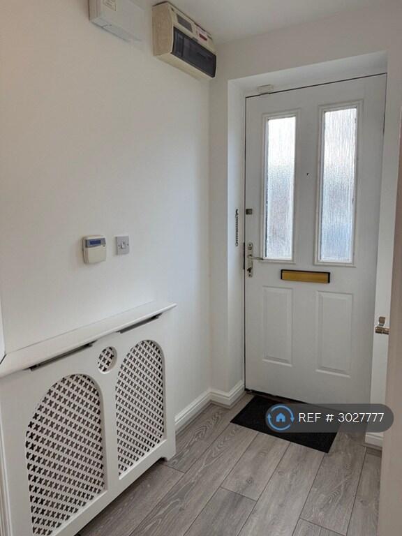 House in Ingleby Barwick, Stockton-on-Tees - View 3