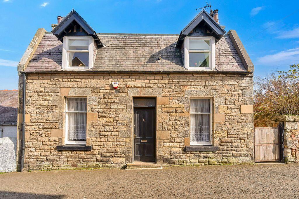 Main image of property: Hope Cottage, 6 Cope Lane, Port Seton, EH32 0DP