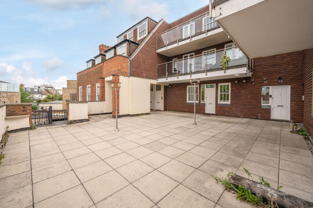 Main image of property: Streatham High Road, Streatham, London, SW16