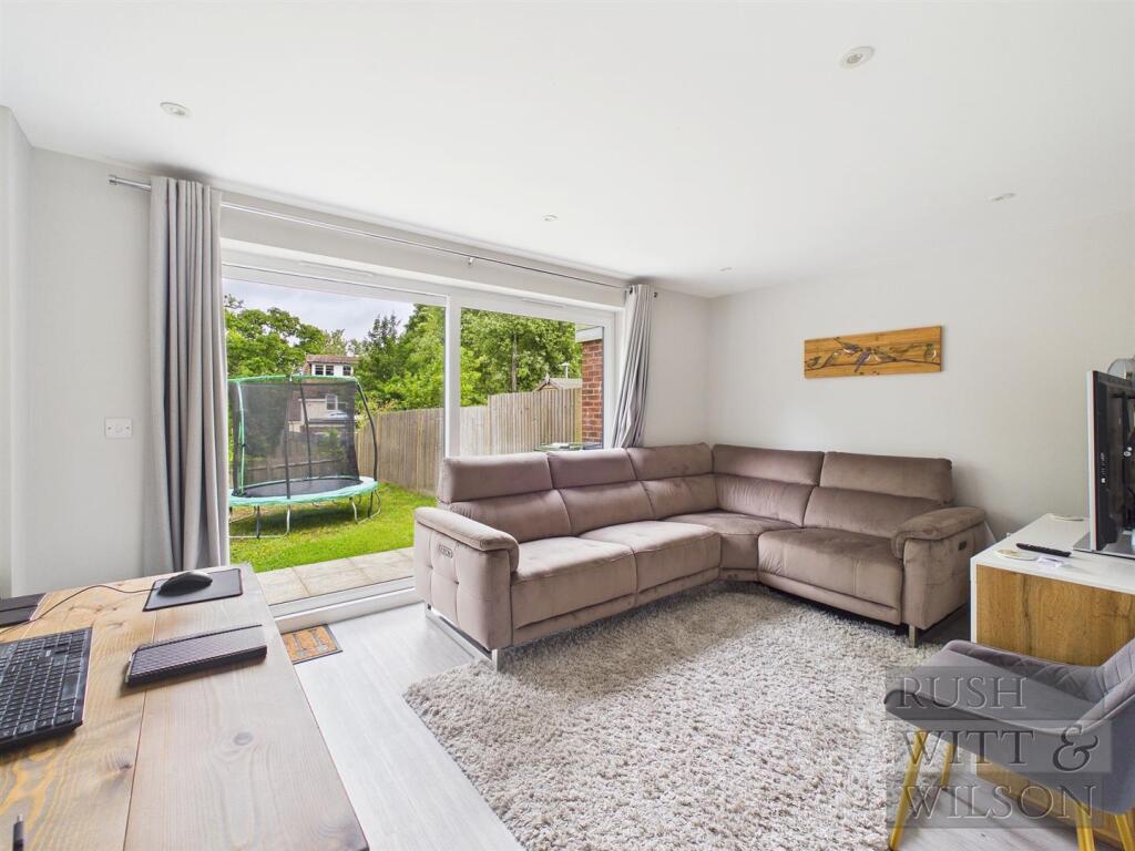 Oxley Close, St. Leonards-On-Sea photo 2