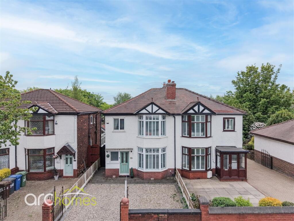 Main image of property: Bolton Road, Atherton, Manchester