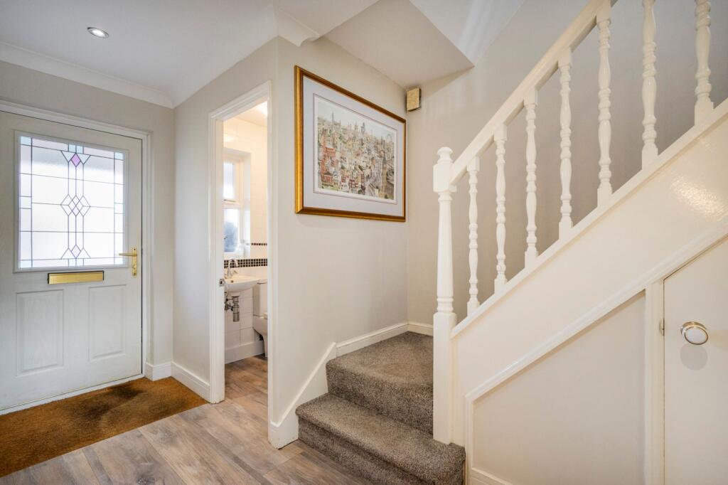 House in Wokingham - More