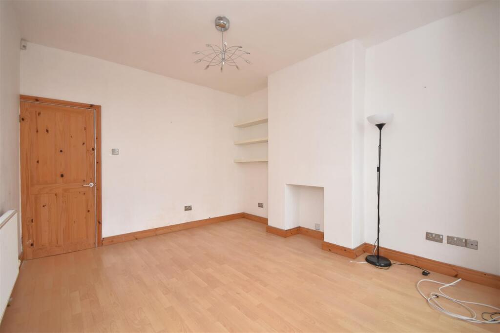 House in Neston, Cheshire West and Chester - View 3