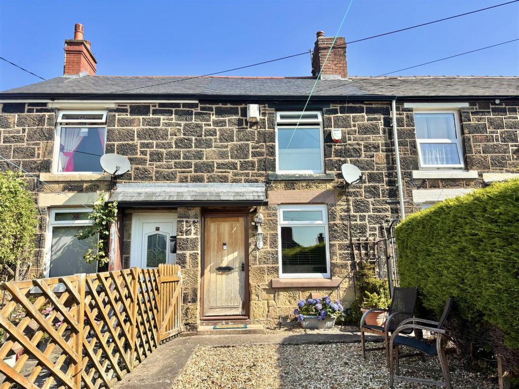 2-bed terraced on Quarry Road, Brynteg, Wrexham, £145,000