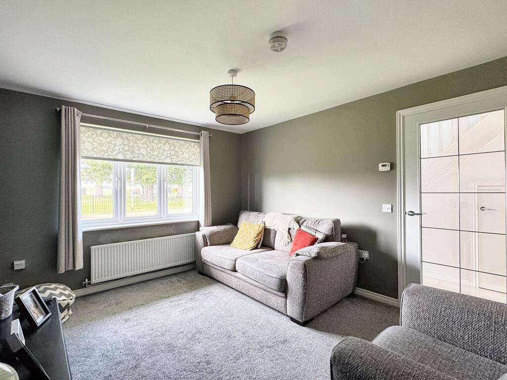 Fallow Grove, Cambuslang, G72 photo 4
